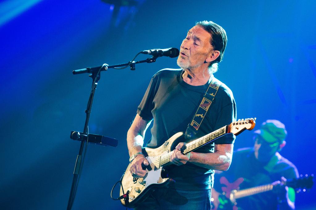 Chris Rea dies at age 74